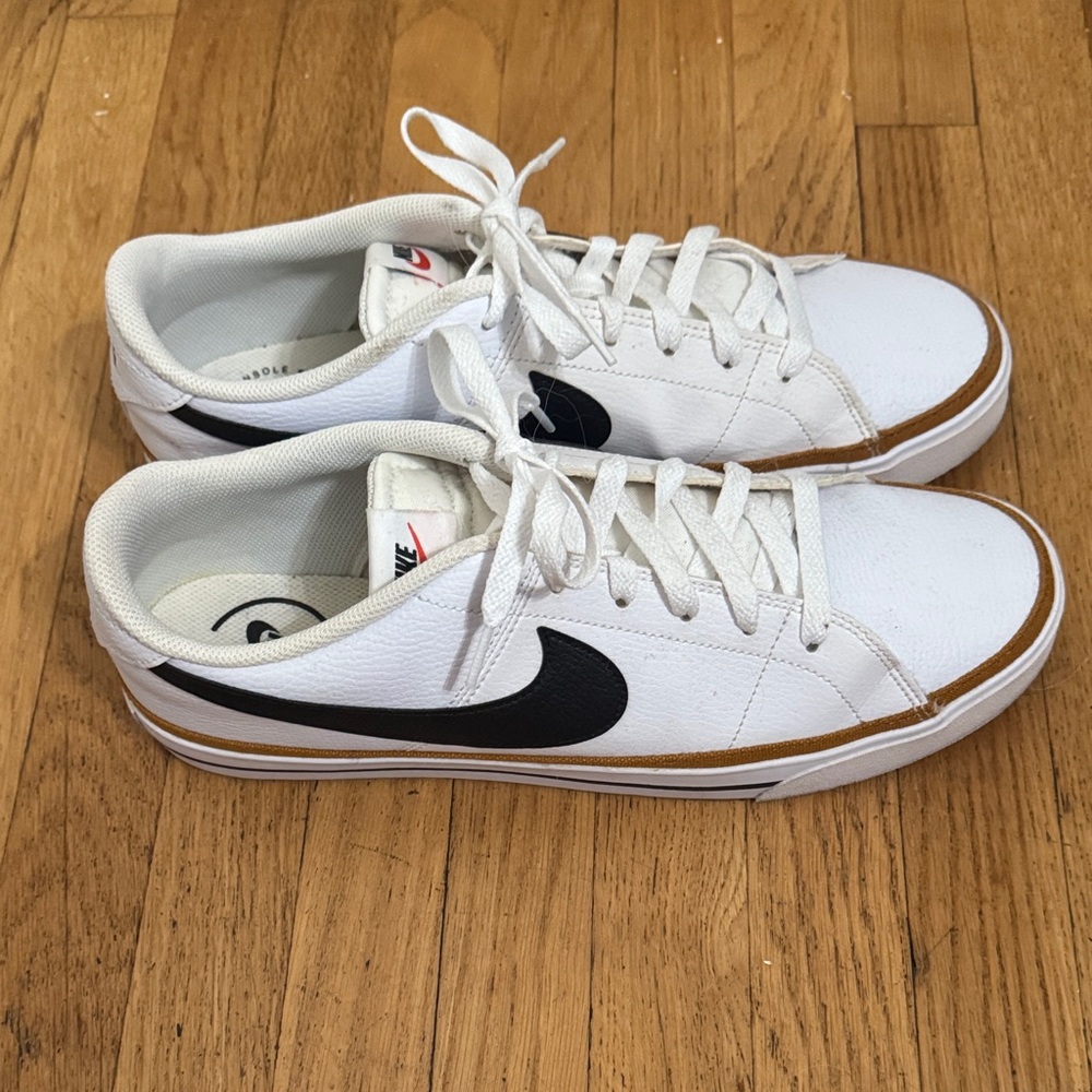 Nike White and Black Men's Sneakers with Tan Accents
